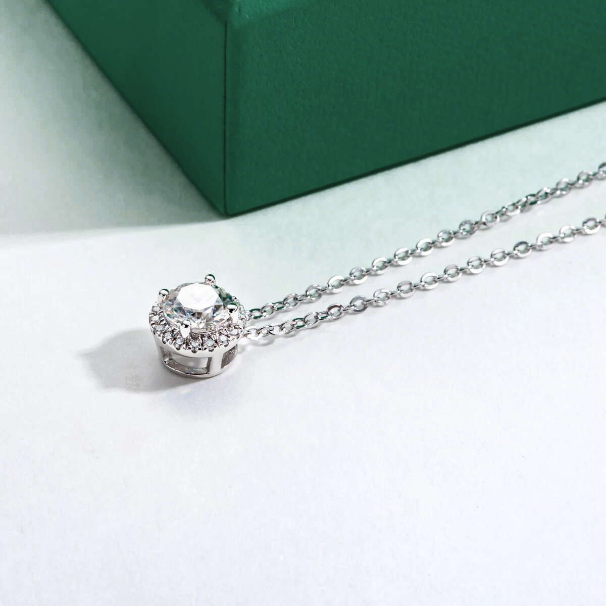 Colar Brilho Puro Moissanite – Ouro Branco 18k