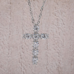 Colar Cruz com Moissanite – Prata 925