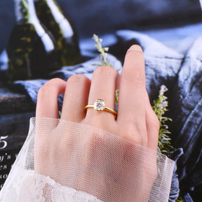 Anel Solitário Brilhante com Alça Dupla – Ouro 18k