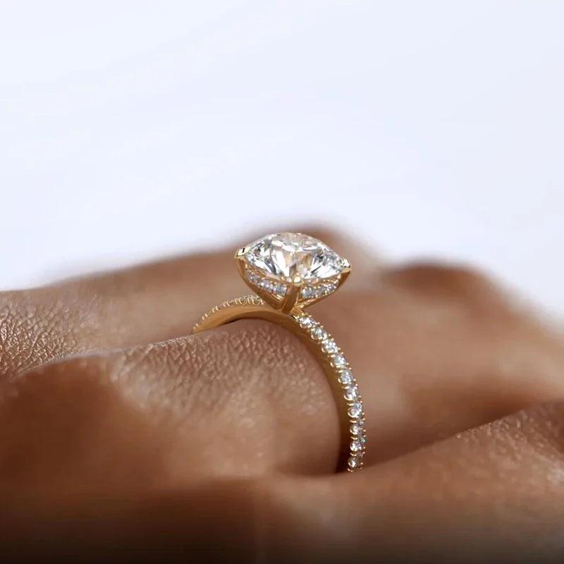 Anel Solitário Coroa de Luz com Moissanite – Ouro 18k