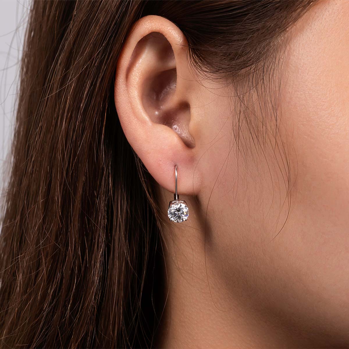 Brinco Gota Elegante com Moissanite – Prata 925