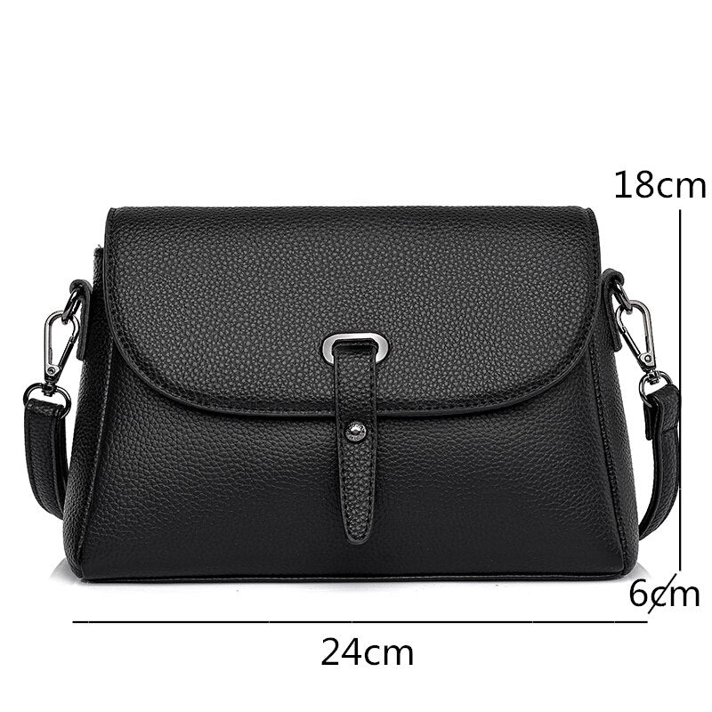 Bolsa Transversal Preta Feminina Com Fechamento de Aba e Fivela – Ideal Para Uso Diário