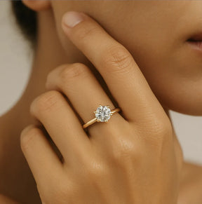 Anel Solitário Moissanite Brilho e Sofisticação - Ouro 18k